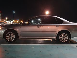 Subaru Legacy foto 3