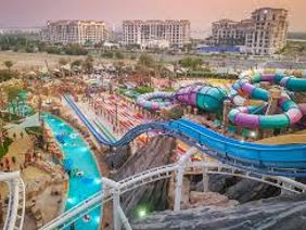 Yas Island cu intrare în parcurile Ferrari World Abu Dhabi, Yas Waterworld sau Warner Bros