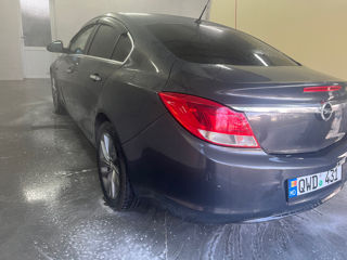 Opel Insignia foto 2