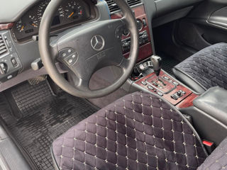 Mercedes E-Class foto 7