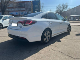 Hyundai Sonata foto 4