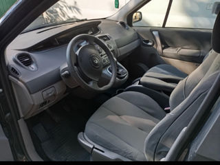 Renault Grand Scenic foto 4