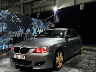 BMW 5 Series foto 1