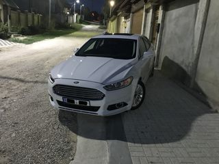 Ford Fusion foto 4