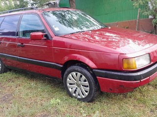 Volkswagen Passat foto 1