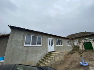 Casa de locuit în raionul Rezina, centru satului Buşăuca cu o suprafata de 150m pe un teren de 25ari foto 2