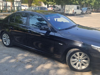 BMW 5 Series foto 8