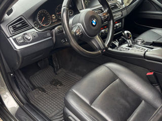 BMW 5 Series foto 9