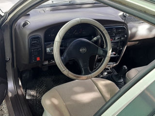 Nissan Primera foto 3