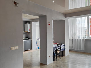 Apartament cu 2 camere, 97 m², Buiucani, Chișinău foto 3