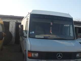 Mercedes REX-709D foto 1