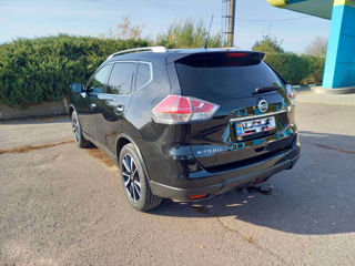 Nissan X-Trail foto 2