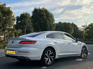 Volkswagen Arteon foto 4