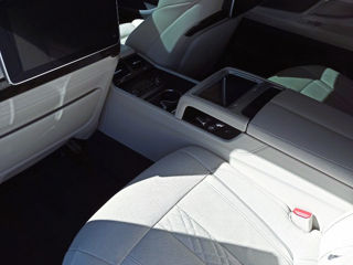 BMW 7 Series foto 15