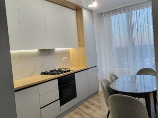 Apartament cu 2 camere, 73 m², Centru, Chișinău foto 2