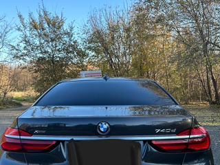 BMW 7 Series foto 3