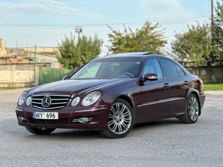 Mercedes E-Class foto 1