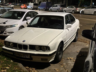 BMW 5 Series foto 3