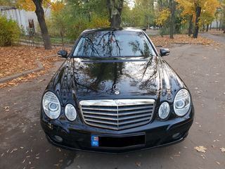 Mercedes E Class foto 2