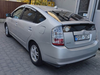 Toyota Prius foto 4