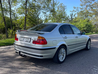 BMW 3 Series foto 4