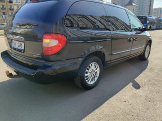 Chrysler Grand Voyager foto 6