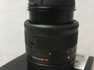 Объектив Canon EF-M 15-45mm