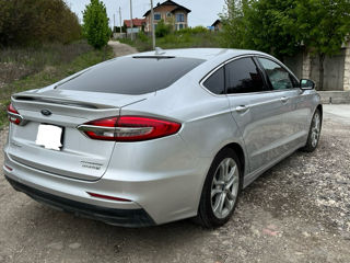 Ford Fusion foto 4