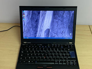 Ноутбук Lenovo ThinkPad X220 с наушниками и колонками foto 6