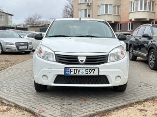 Dacia Sandero foto 2