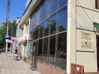 chirie  centru  spatiu comercial 240 m2  str. melestiu foto 2