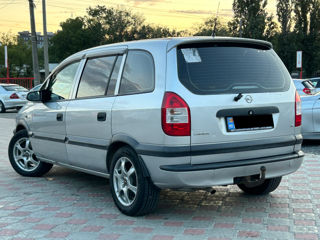 Opel Zafira foto 3