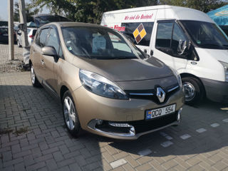 Renault Grand Scenic foto 2