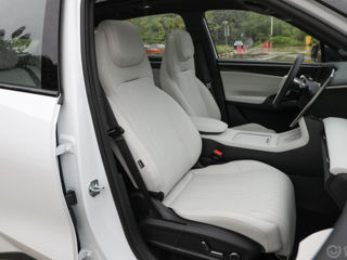 Geely Galaxy L7 foto 15