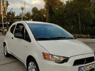 Mitsubishi Colt foto 2