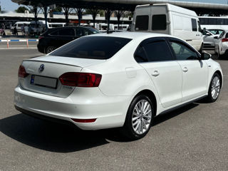 Volkswagen Jetta foto 7