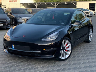 Tesla Model 3 foto 1