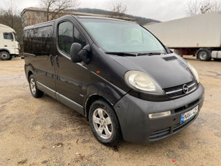 Opel Vivaro foto 10