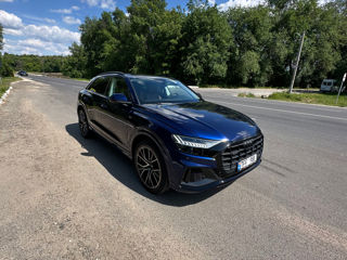 Audi Q8 foto 4