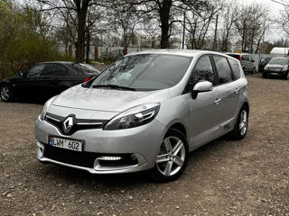 Renault Grand Scenic foto 1