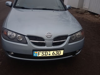 Nissan Almera foto 1