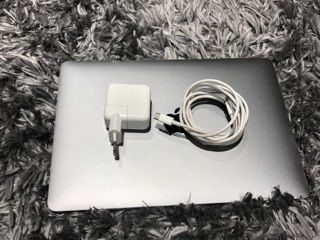 MacBook Pro 13(4 thunderbold) i5/8/512Gb foto 1