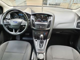 Ford Focus foto 6