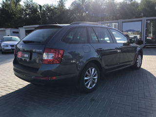 Skoda Octavia foto 3