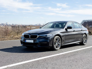 BMW 5 Series фото 1