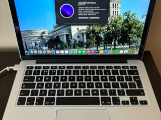 Apple MacBook Pro  (Retina,13-inch,Early 2015 )