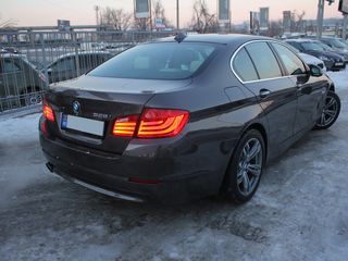 BMW 5 Series foto 5