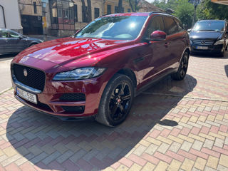 Jaguar F-PACE foto 1