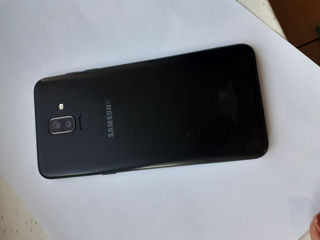 Samsung Galaxy J8 foto 2