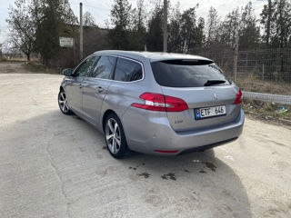 Peugeot 308 foto 4